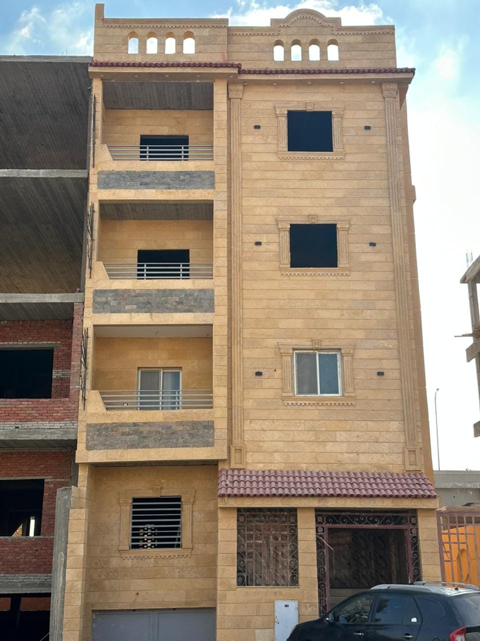 عمارة للبيع بجوار صينية الواحات – 6 أكتوبر | 209 متر