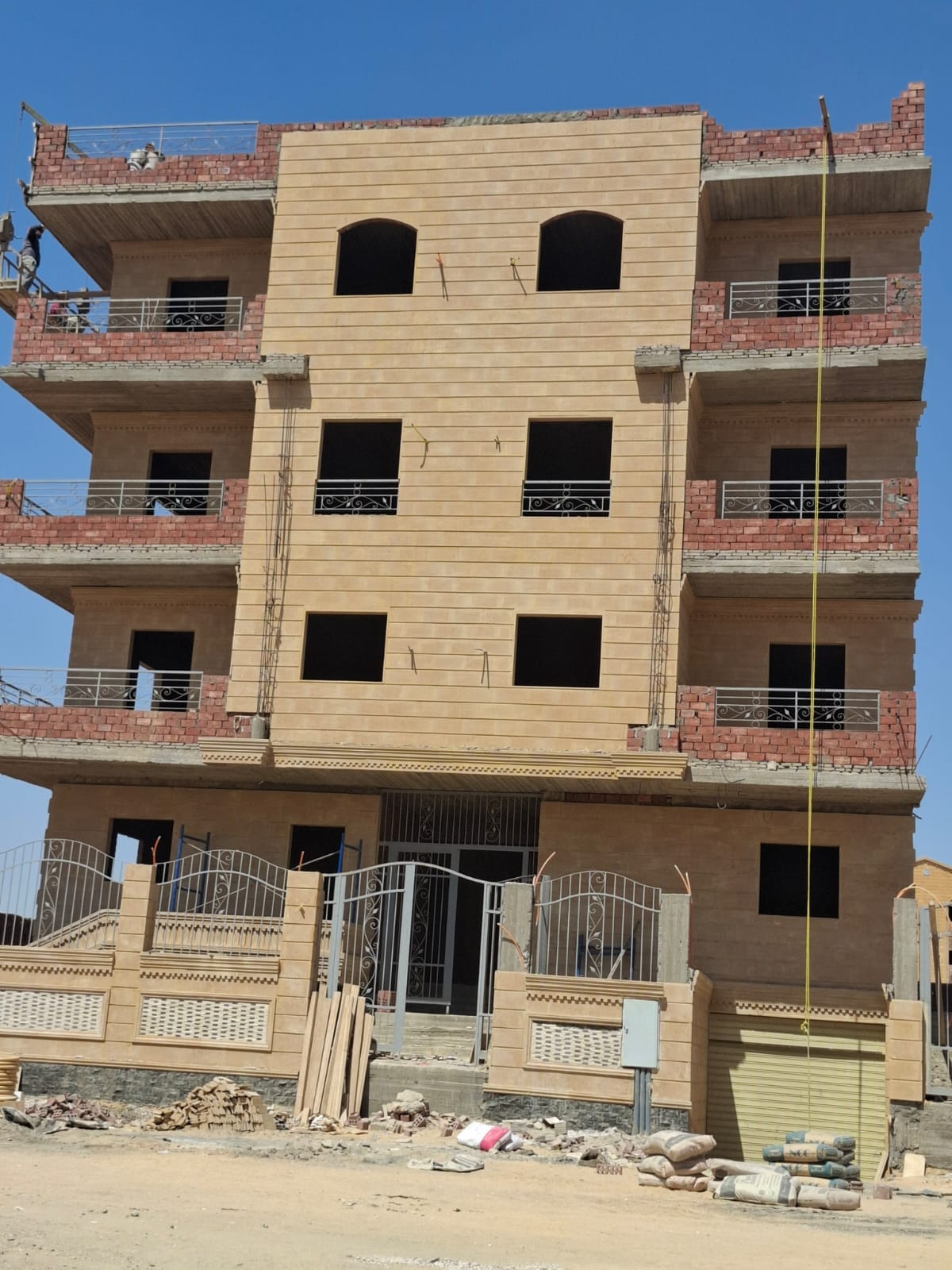 شقق للبيع بالحي الأول احياء باديه