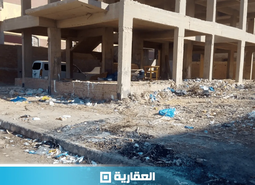 أرض سكنية بها إنشاءات للبيع في الحي الخامس 6 أكتوبر – 324 متر ناصية